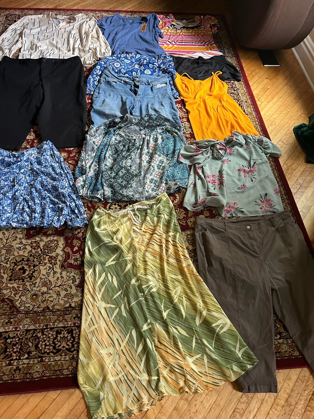 Women’s 2X (#1)Clothing Bundle • 13 Pieces • Closet Cleanout